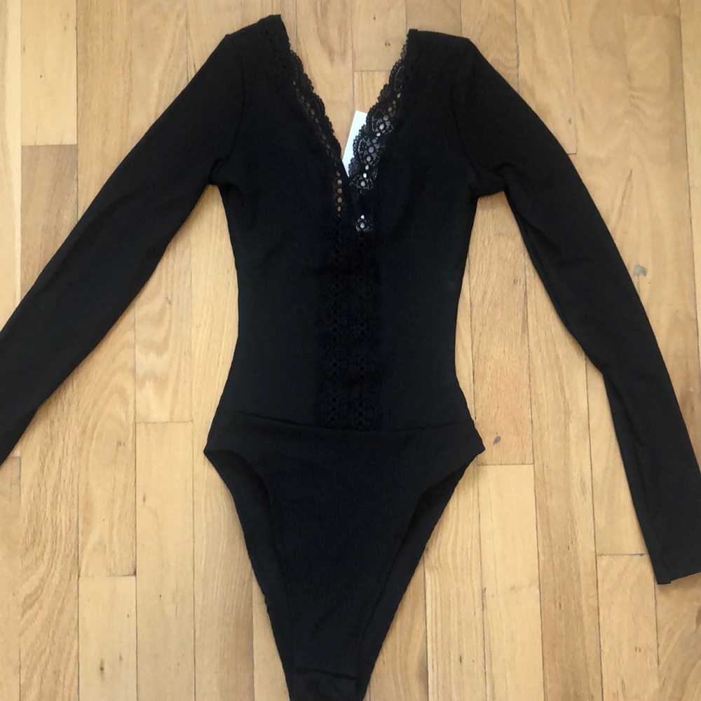 NWT H&M body suit